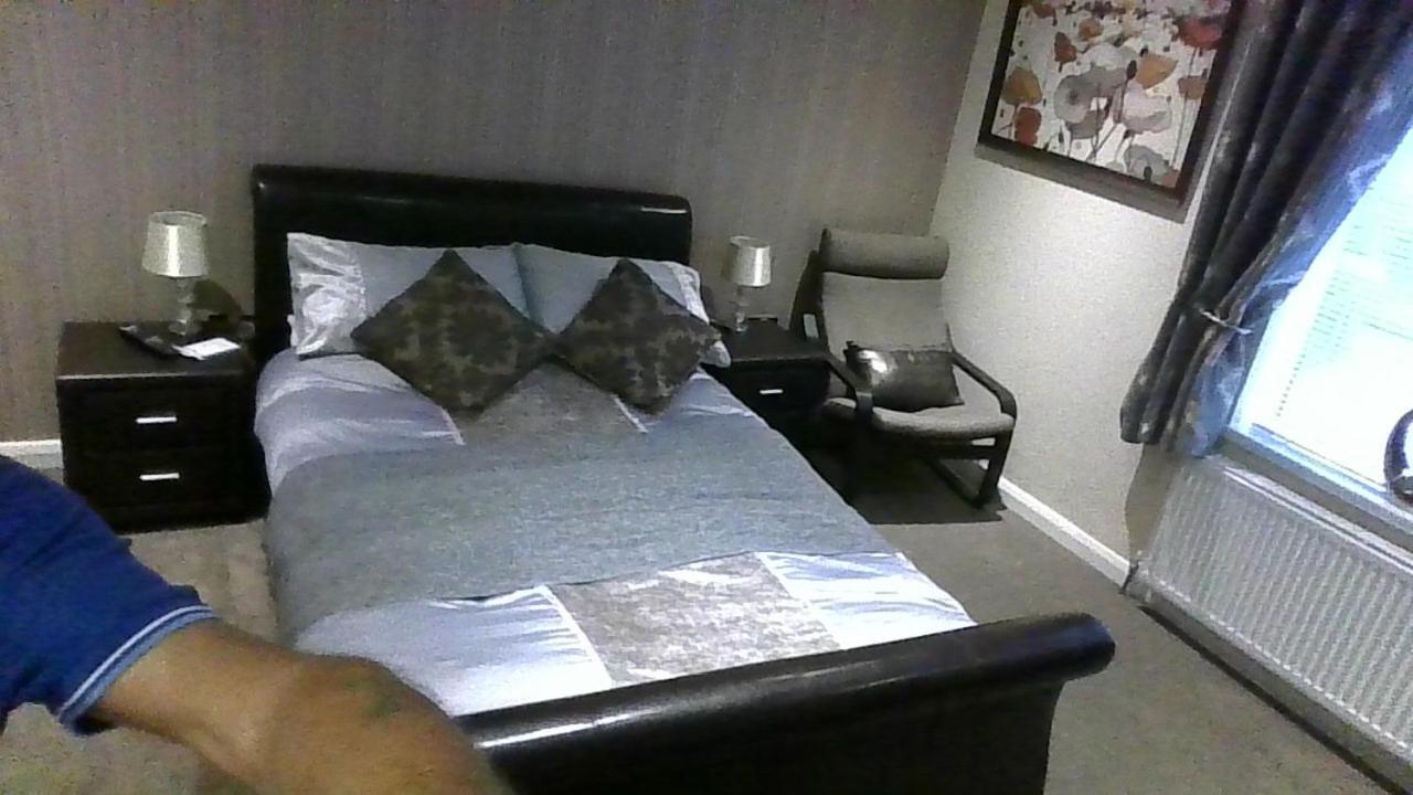 The New Accommodation Free Complementary Breakfast Tibshelf 外观 照片